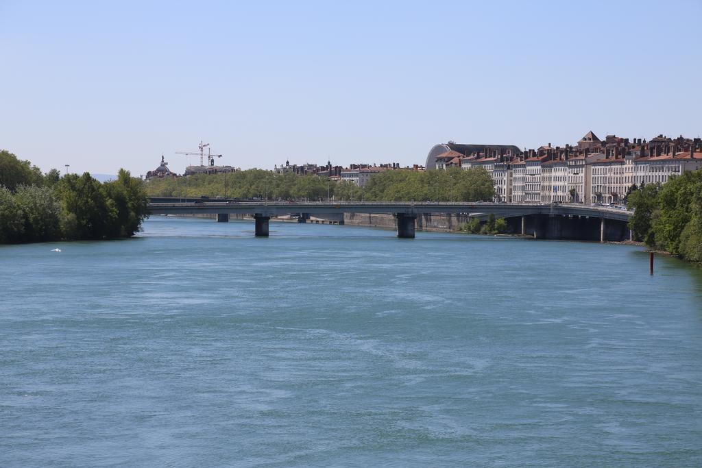 Lyon Cite Internationale Apartment Luaran gambar