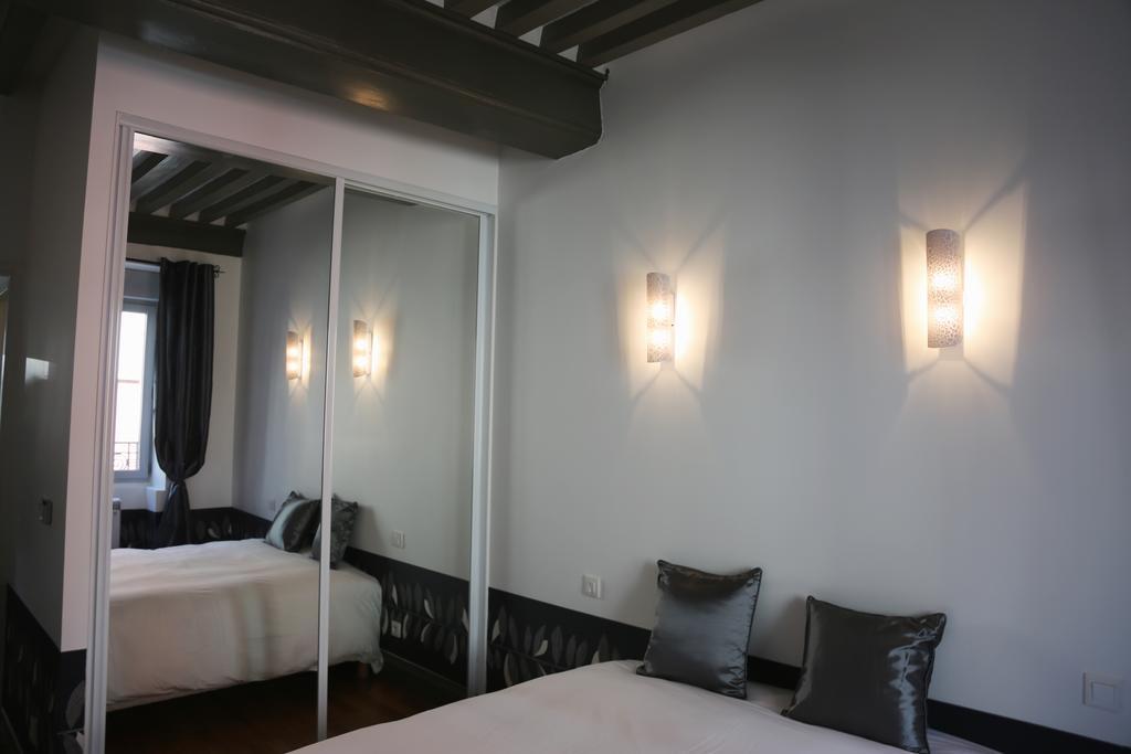 Lyon Cite Internationale Apartment Luaran gambar